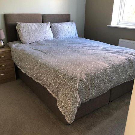 Hill House - 5 Mins Merry Hill - Perfect For Contractors & Families Brierley Hill Extérieur photo