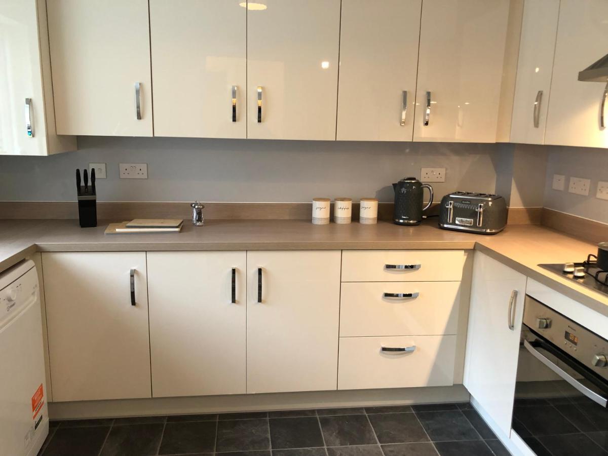 Hill House - 5 Mins Merry Hill - Perfect For Contractors & Families Brierley Hill Extérieur photo