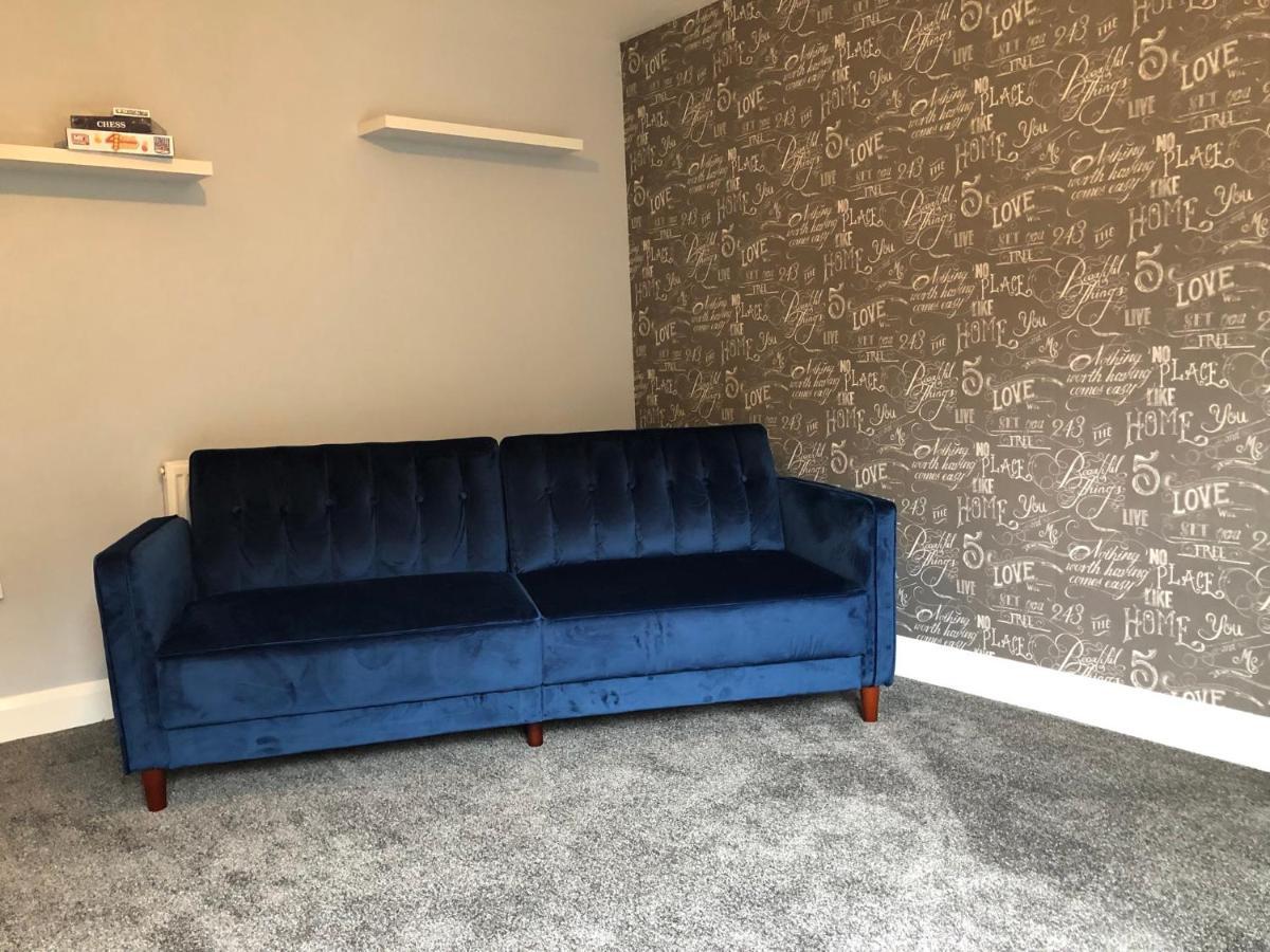 Hill House - 5 Mins Merry Hill - Perfect For Contractors & Families Brierley Hill Extérieur photo